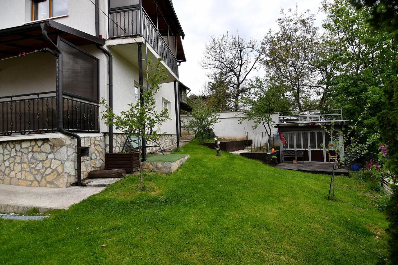 Апартаменты Garden Of Dreams & Free Private Parking Сараево Экстерьер фото