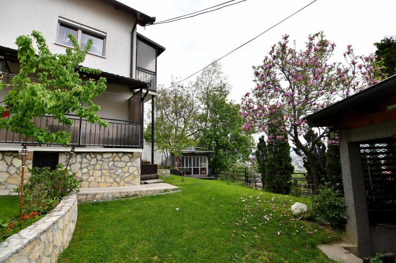 Апартаменты Garden Of Dreams & Free Private Parking Сараево Экстерьер фото